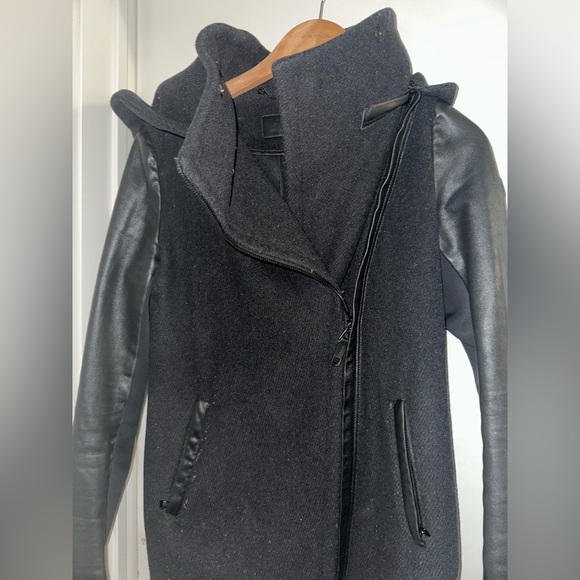 Rudsak wool blend/ leather hip length coat size small - Picture 3 of 7